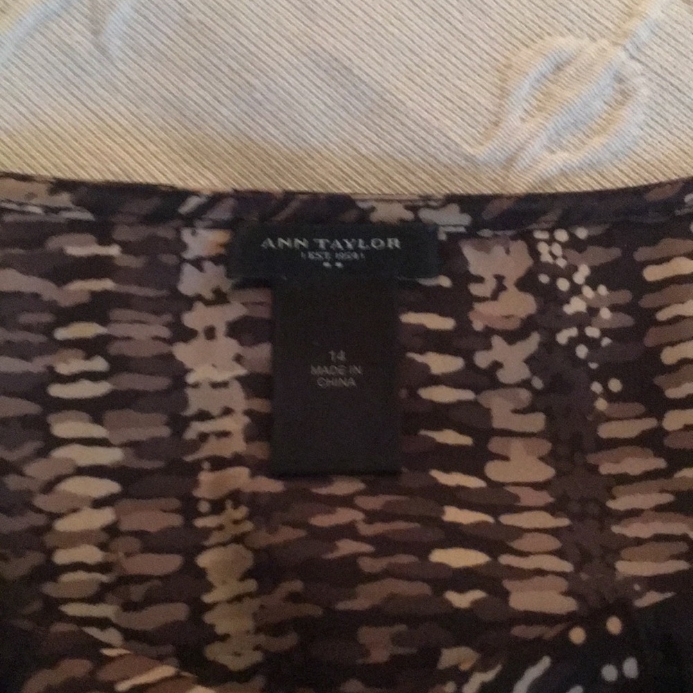 Ann Taylor sleeveless blouse with ruffle accent. - Picture 4 of 4